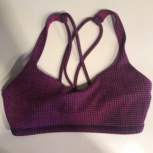 Lululemon sports bra